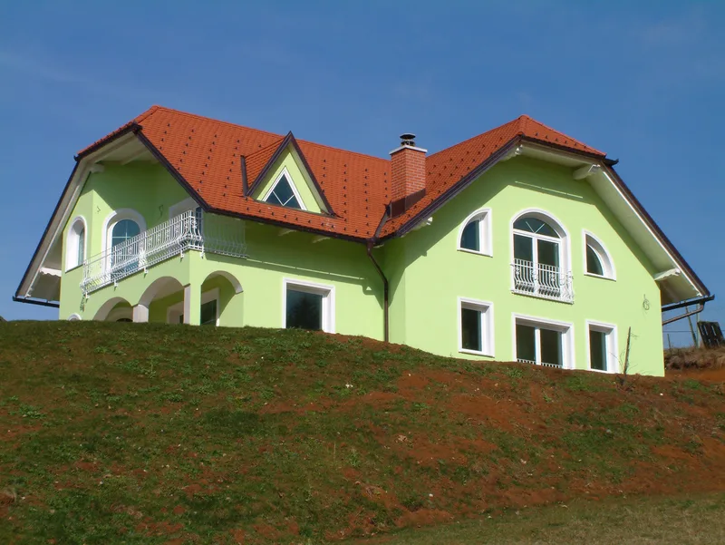 Kovana balkonska ograja, Trebnje