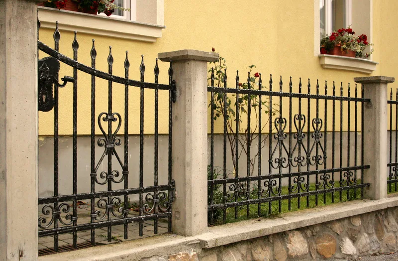 Kovana vrtna ograja Jesenice